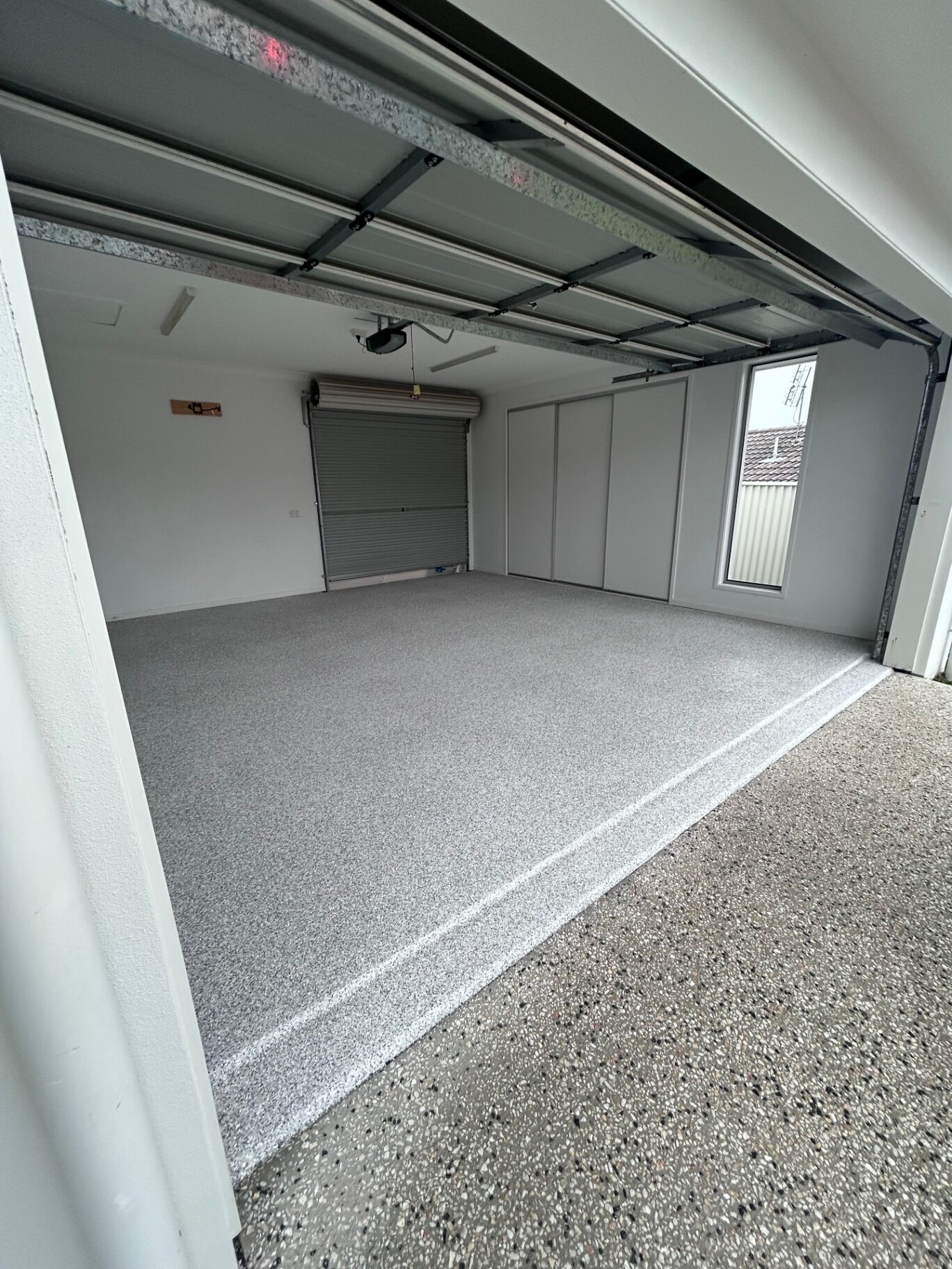 Light grey flake garage